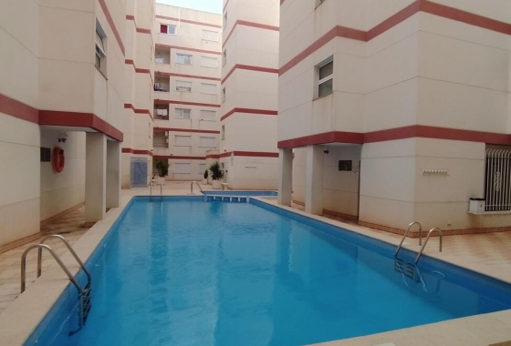Wiederverkauf - Wohnung - Torrevieja - PARQUE DE LAS NACIONES