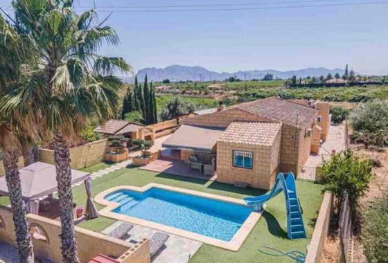 Herverkoop - Finca - Albatera - Inland