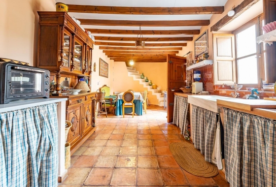 Resale - Townhouse - Los Martinez Del Puerto - Los Martínez Del Puerto