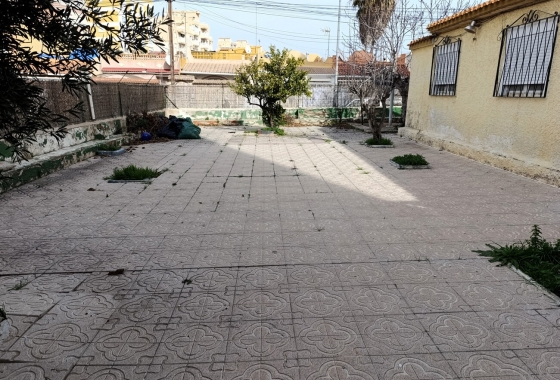 Wiederverkauf - Finca - Torrevieja - Nueva Torrevieja