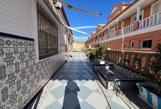 Wiederverkauf - Stadthaus - Torrevieja - La Mata