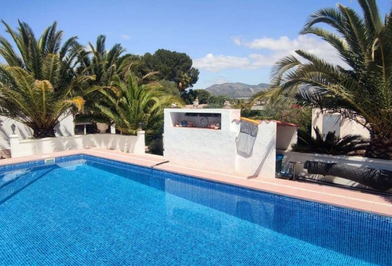 Herverkoop - Villa - Sax - Inland