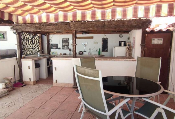 Herverkoop - Villa - Sax - Inland