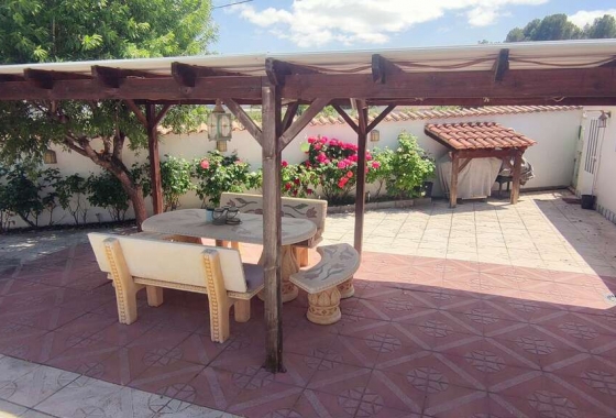 Herverkoop - Villa - Sax - Inland