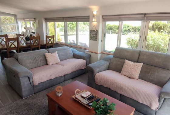 Herverkoop - Villa - Sax - Inland