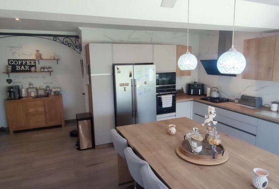 Herverkoop - Villa - Sax - Inland