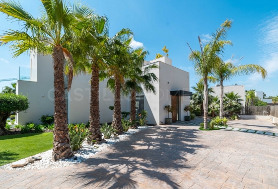 Resale - Villa - Orihuela Costa - Las colinas golf