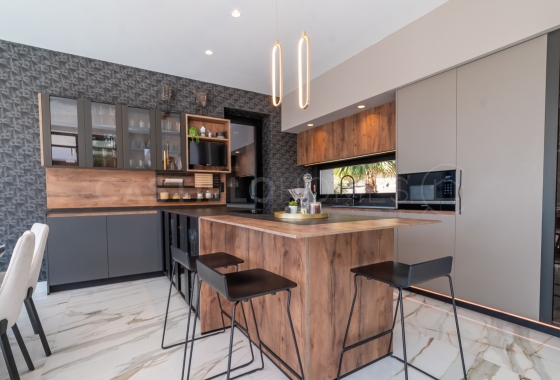 Resale - Villa - Orihuela Costa - Las colinas golf