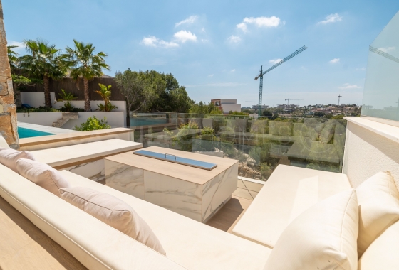 Resale - Villa - Orihuela Costa - Las colinas golf