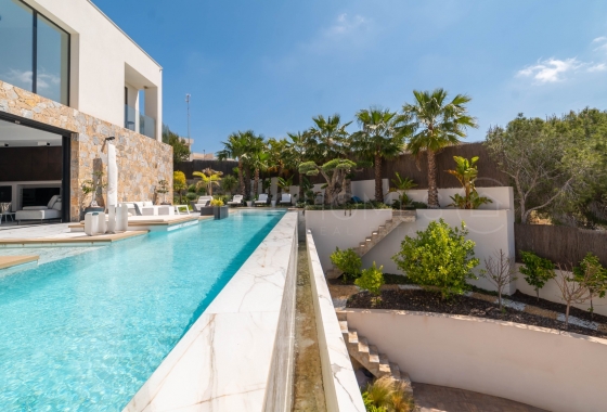 Resale - Villa - Orihuela Costa - Las colinas golf
