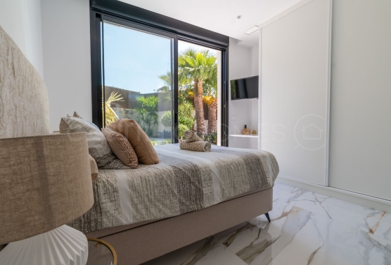 Resale - Villa - Orihuela Costa - Las colinas golf