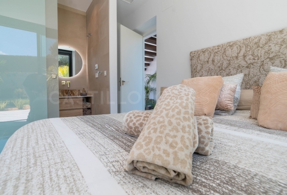 Resale - Villa - Orihuela Costa - Las colinas golf