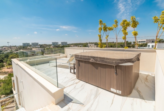 Resale - Villa - Orihuela Costa - Las colinas golf