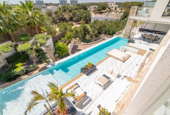 Resale - Villa - Orihuela Costa - Las colinas golf