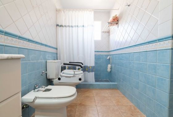 Wiederverkauf - Villa - Torrevieja - Torretas