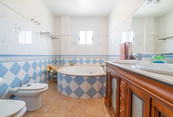 Wiederverkauf - Villa - Torrevieja - Torretas