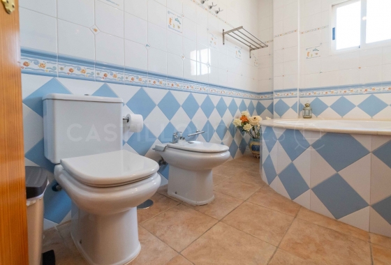 Wiederverkauf - Villa - Torrevieja - Torretas