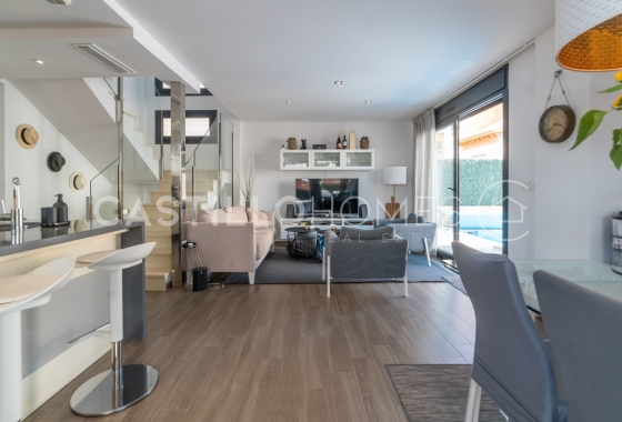 Wiederverkauf - Villa - Torrevieja - Aguas Nuevas 1