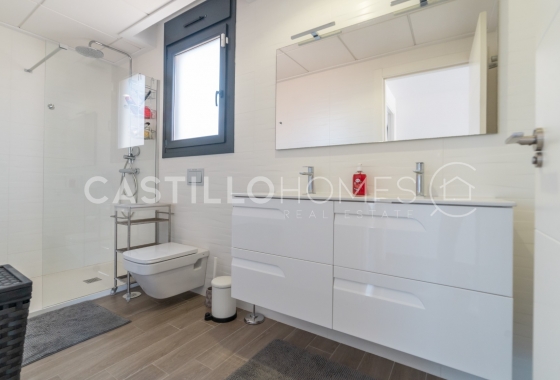 Wiederverkauf - Villa - Torrevieja - Aguas Nuevas 1