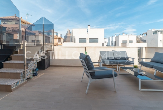 Wiederverkauf - Villa - Torrevieja - Aguas Nuevas 1