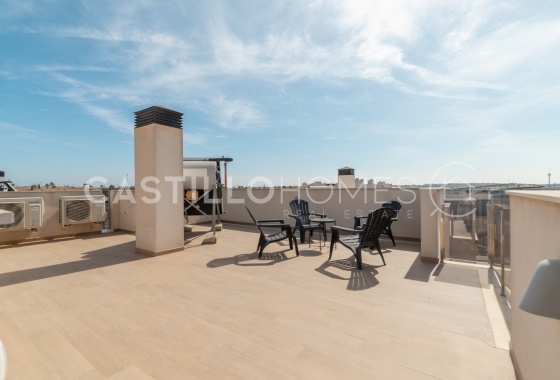 Wiederverkauf - Villa - Torrevieja - Aguas Nuevas 1