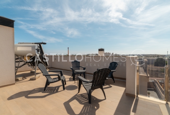 Wiederverkauf - Villa - Torrevieja - Aguas Nuevas 1