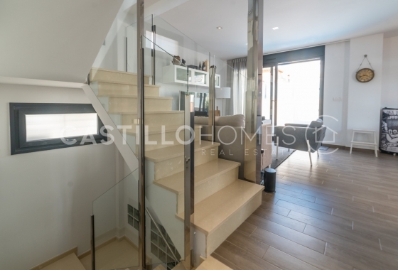 Wiederverkauf - Villa - Torrevieja - Aguas Nuevas 1