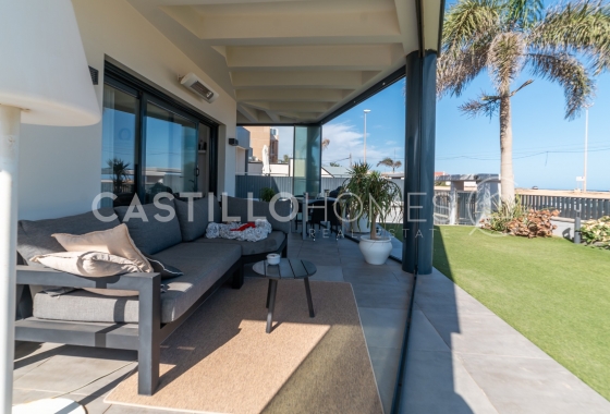 Herverkoop - Villa - Torrevieja - Urb. Rosaleda