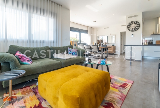 Herverkoop - Villa - Torrevieja - Urb. Rosaleda