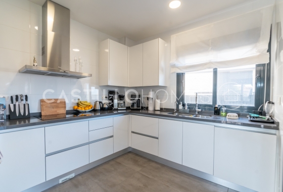 Herverkoop - Villa - Torrevieja - Urb. Rosaleda