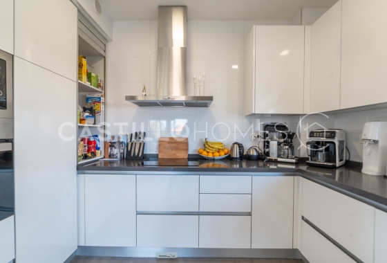 Herverkoop - Villa - Torrevieja - Urb. Rosaleda