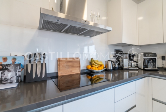 Herverkoop - Villa - Torrevieja - Urb. Rosaleda