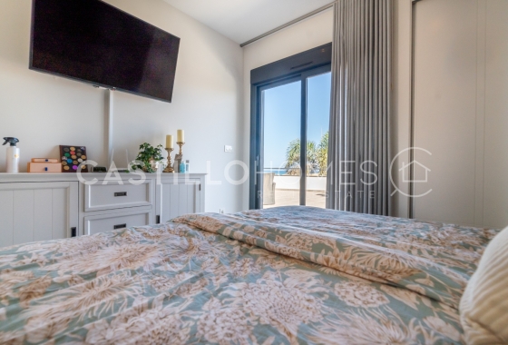 Herverkoop - Villa - Torrevieja - Urb. Rosaleda