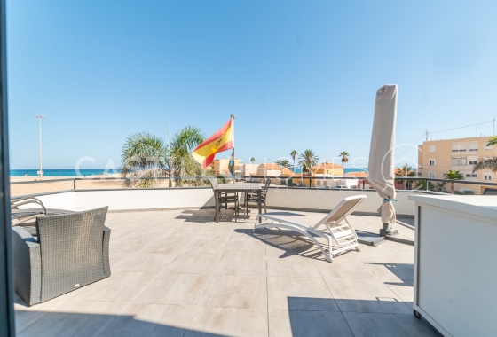 Herverkoop - Villa - Torrevieja - Urb. Rosaleda