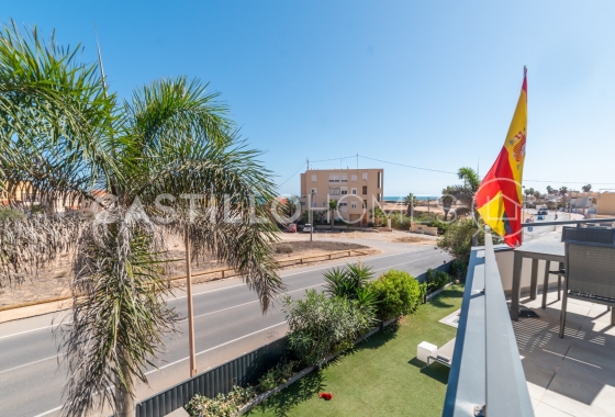 Herverkoop - Villa - Torrevieja - Urb. Rosaleda