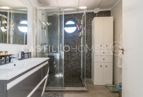 Herverkoop - Villa - Torrevieja - Urb. Rosaleda