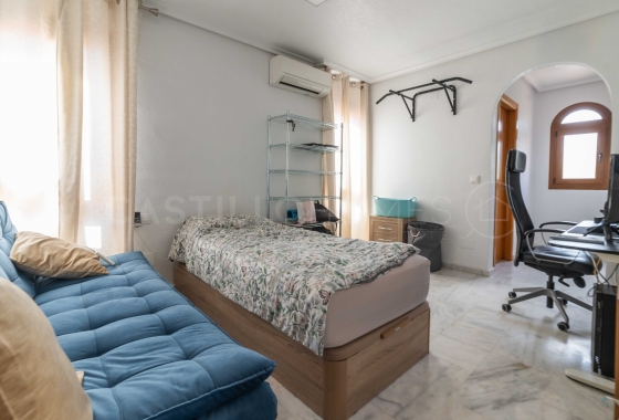 Resale - Villa - San Miguel de Salinas