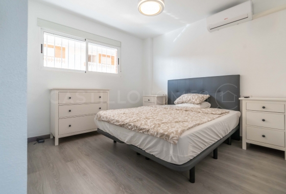 Wiederverkauf - Wohnung - Orihuela Costa - Punta Prima