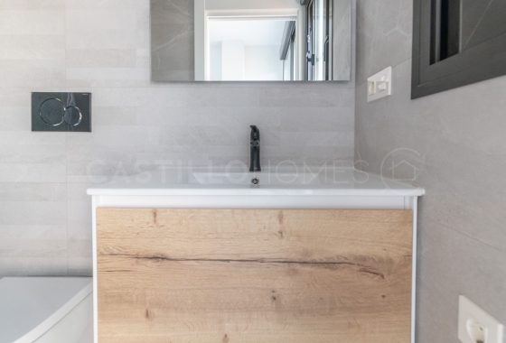 Herverkoop - Appartement / flat - Torrevieja - Centro