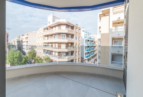 Herverkoop - Appartement / flat - Torrevieja - Centro