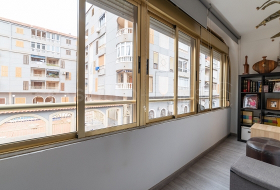 Herverkoop - Appartement / flat - Torrevieja - El Acequión - Los Náufragos