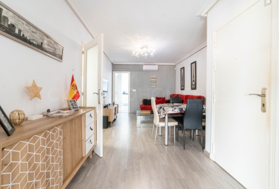 Herverkoop - Appartement / flat - Torrevieja - El Acequión - Los Náufragos