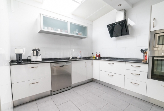 Herverkoop - Appartement / flat - Torrevieja - El Acequión - Los Náufragos