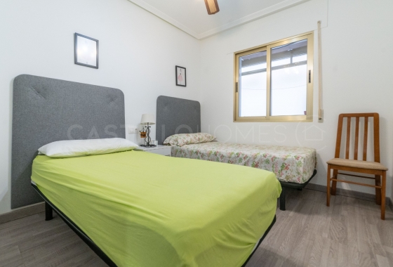 Herverkoop - Appartement / flat - Torrevieja - El Acequión - Los Náufragos