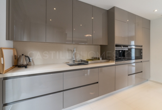 Herverkoop - Villa - Orihuela Costa - Campoamor