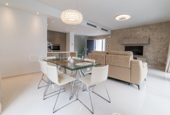 Herverkoop - Villa - Orihuela Costa - Campoamor