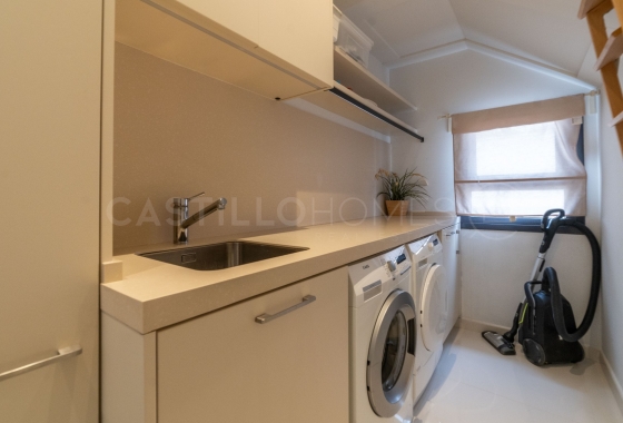 Herverkoop - Villa - Orihuela Costa - Campoamor