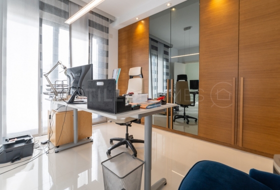 Herverkoop - Villa - Orihuela Costa - Campoamor