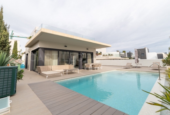 Herverkoop - Villa - Orihuela Costa - Campoamor