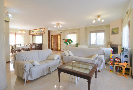 Wiederverkauf - Villa - Ciudad Quesada - Urbanizaciones